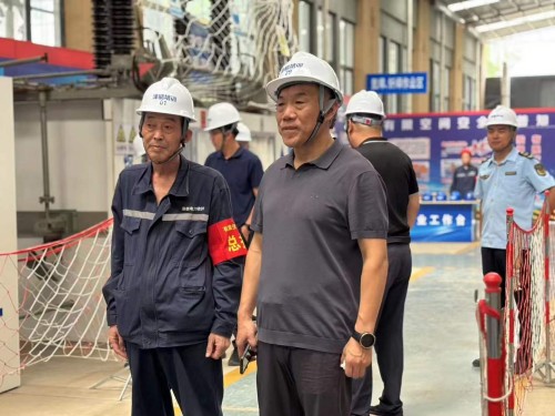 2025年7月29日泰安市應(yīng)急局領(lǐng)導(dǎo)來澤能電力科技公司調(diào)研＂有限空間作業(yè)＂安全治理演示活動！
